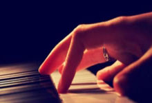 英超搞笑漫画:又一轮英超结束,几家欢喜几家愁?.